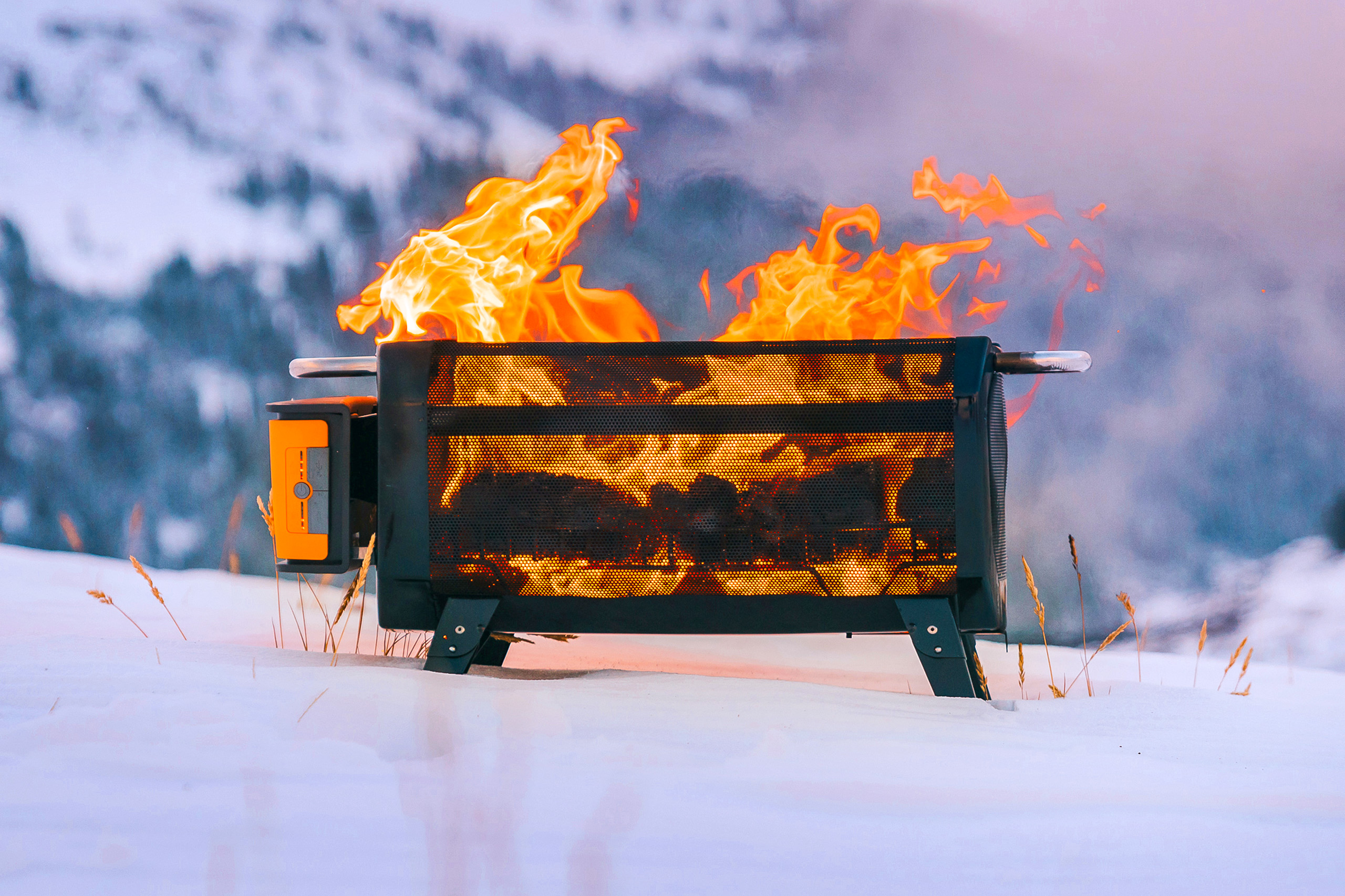 https://skicanadamag.com/wp-content/uploads/2023/10/FirePit_Biolite-Winter-Pic2_fix.jpg